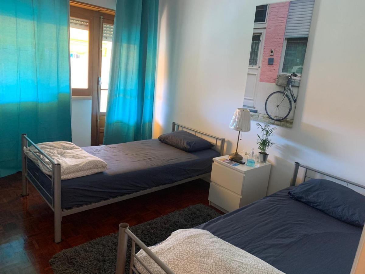 Rostelbem Guesthouse Lisbon Exterior photo